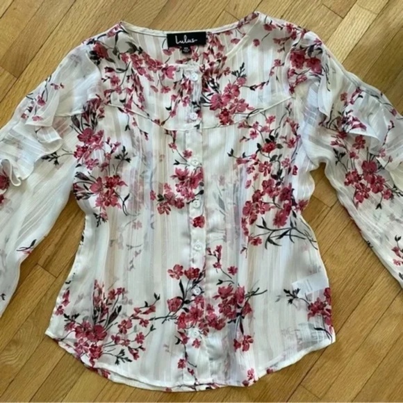 Lulus Tender Love White Floral Print Ruffled Sleeve Button-Up Blouse Size XS - Picture 4 of 12